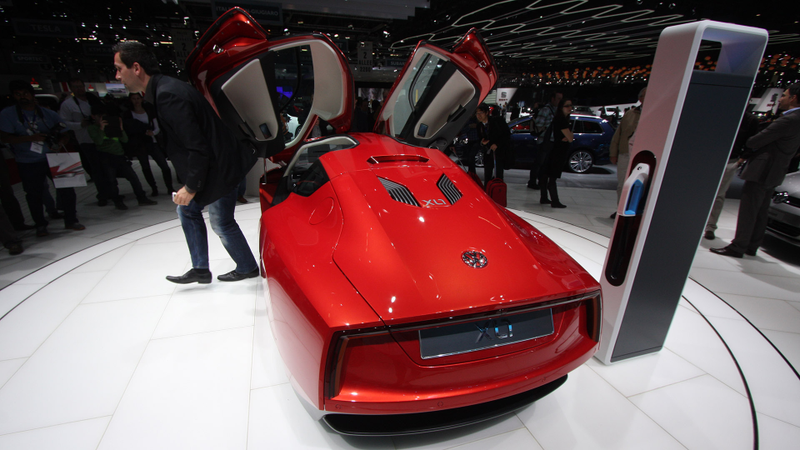 Illustration for article titled You Will Fit In Volkswagen's 261 MPG Diesel-Hybrid!